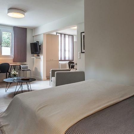 Unique Semi-Basement Stay At The Foot Of The Acropolis Ateny Zewnętrze zdjęcie