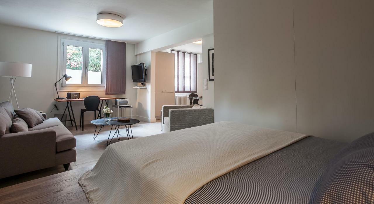 Unique Semi-Basement Stay At The Foot Of The Acropolis Ateny Zewnętrze zdjęcie