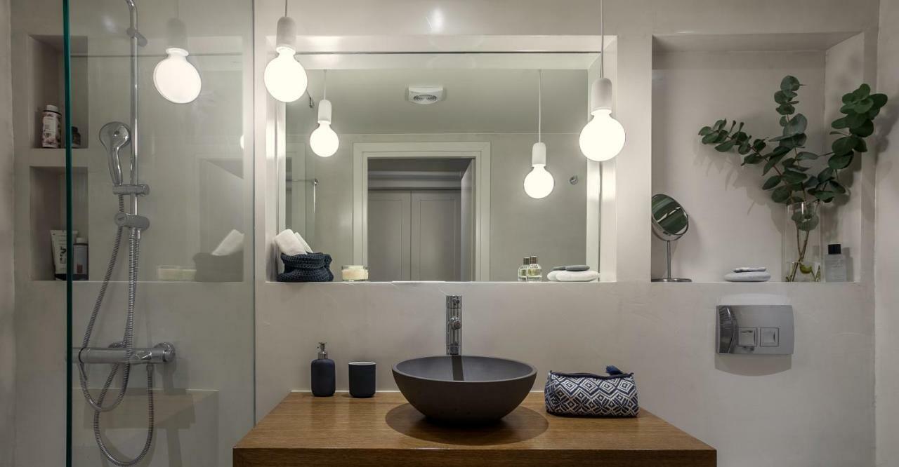 Unique Semi-Basement Stay At The Foot Of The Acropolis Ateny Zewnętrze zdjęcie