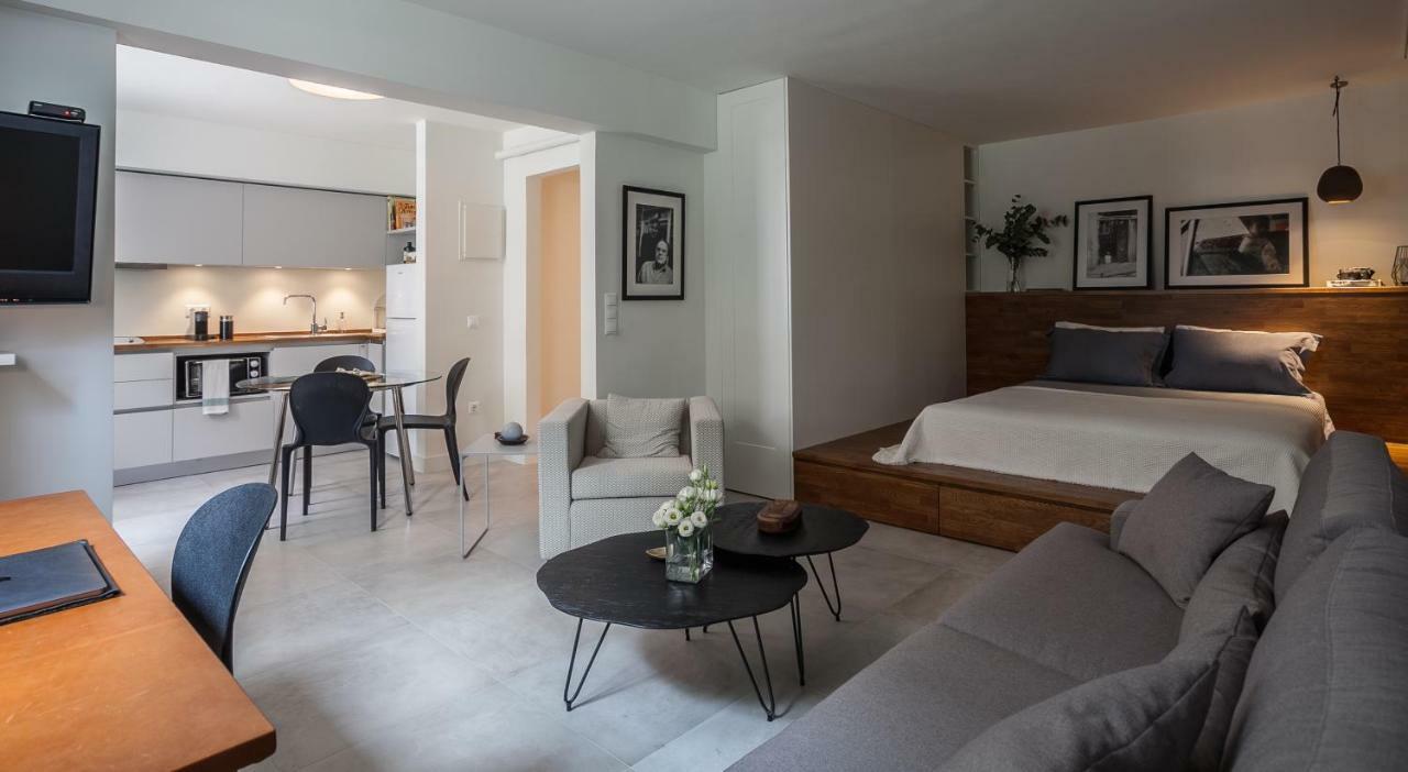 Unique Semi-Basement Stay At The Foot Of The Acropolis Ateny Zewnętrze zdjęcie