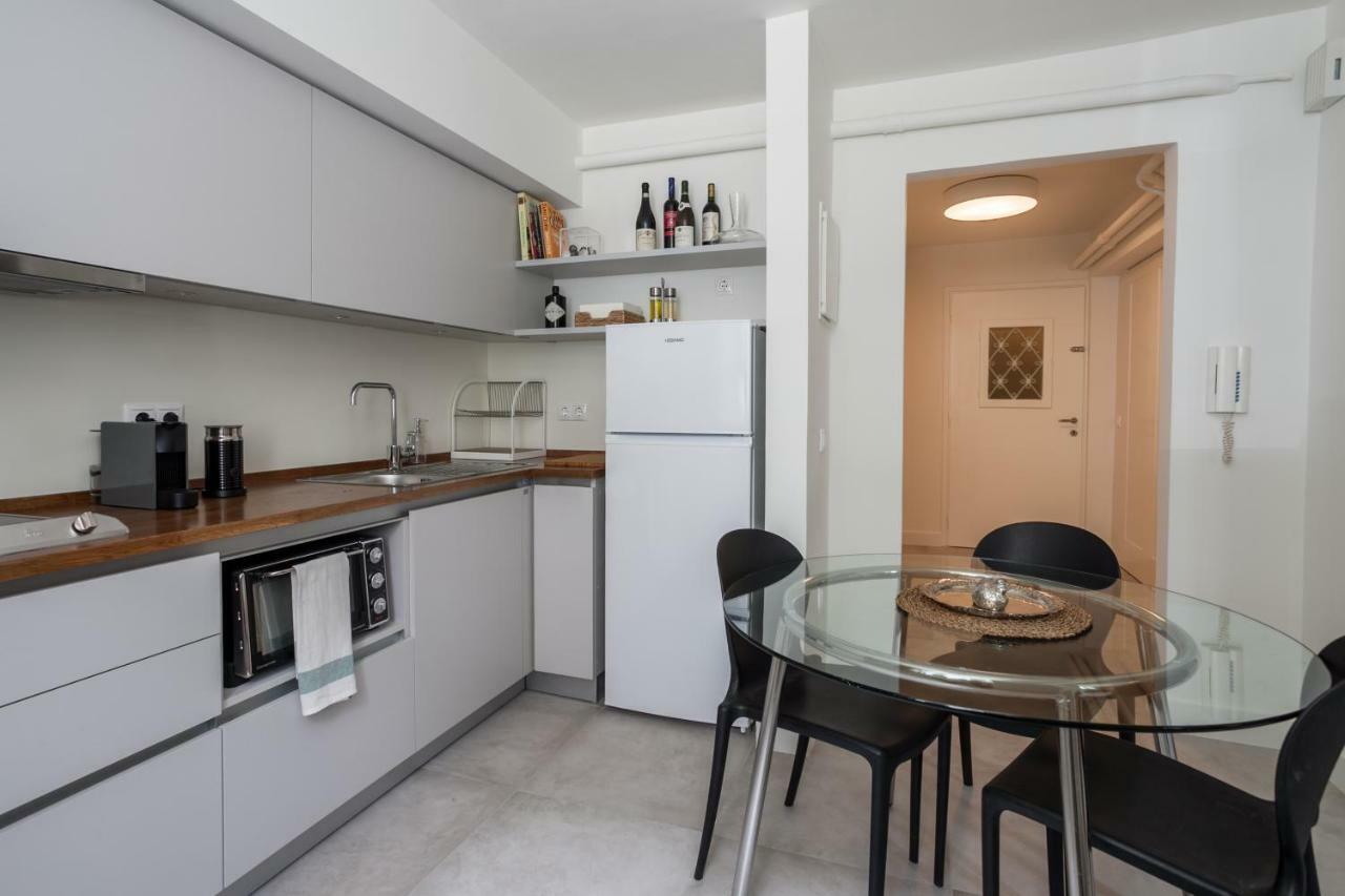 Unique Semi-Basement Stay At The Foot Of The Acropolis Ateny Zewnętrze zdjęcie
